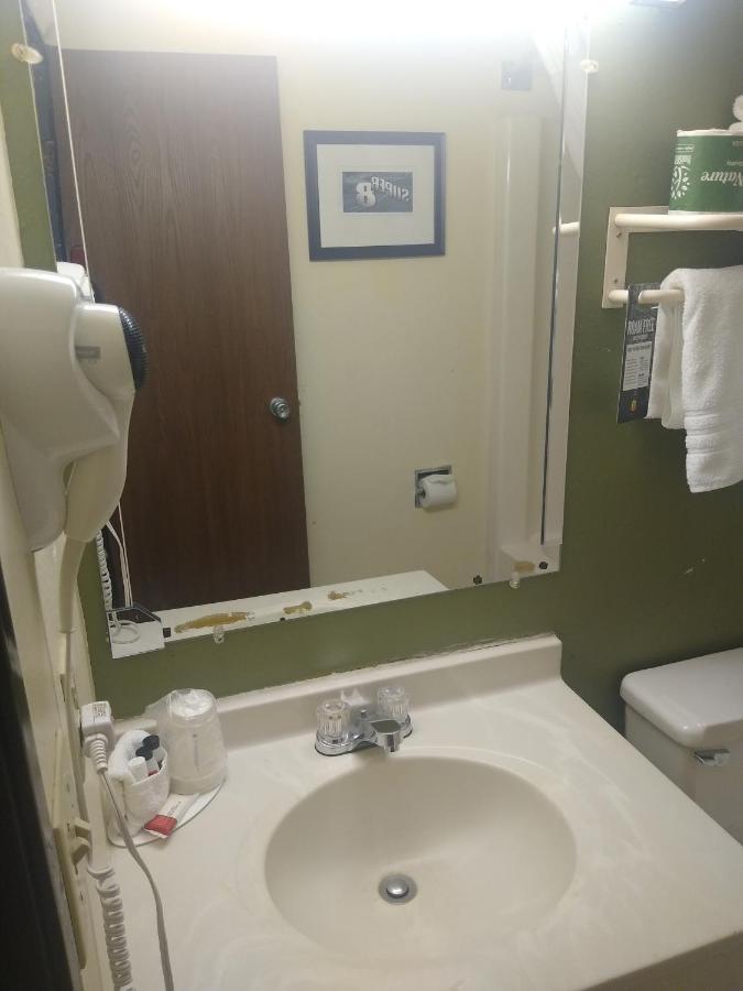Super 8 By Wyndham Craig Hotel Bagian luar foto