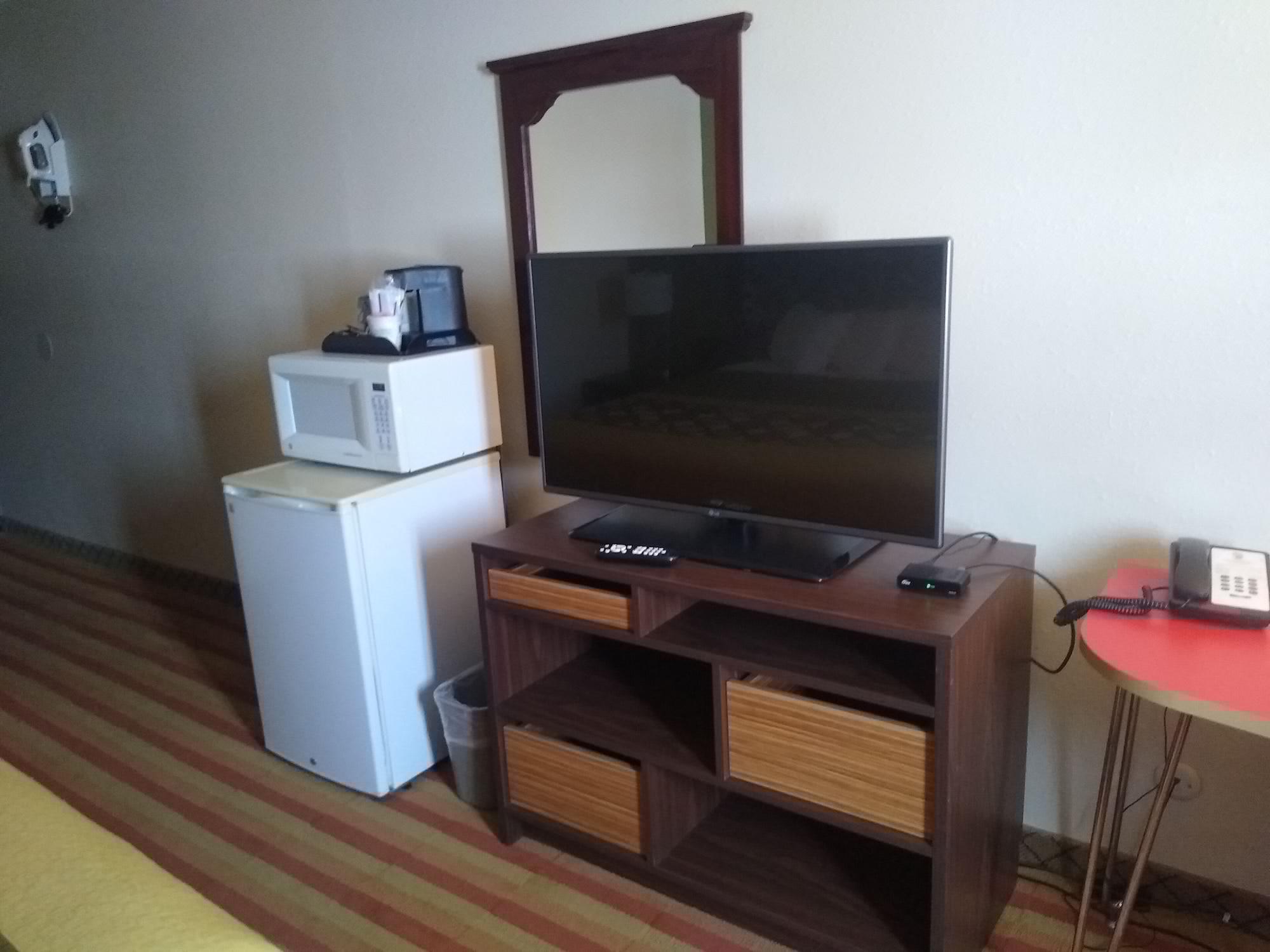 Super 8 By Wyndham Craig Hotel Bagian luar foto